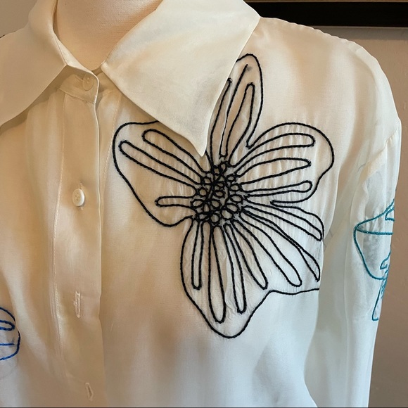 Due Per Due Embroidered large flower silk long sleeve blouse - Picture 2 of 7
